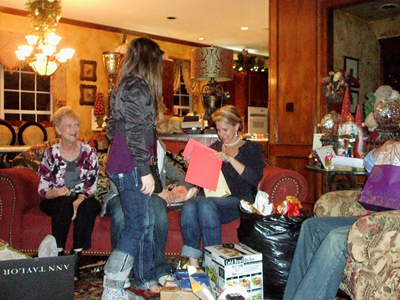 Christmas 2010 (30).JPG